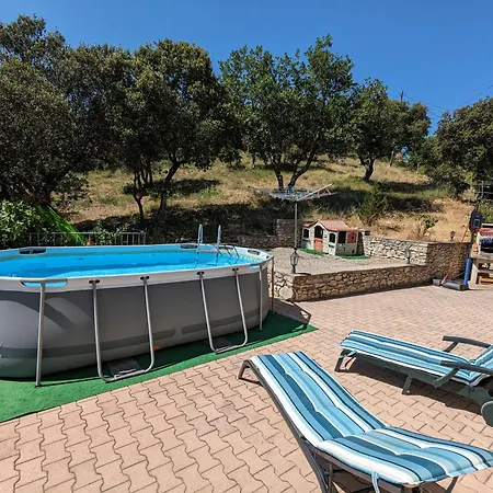 Maison Paisible Au Bord Du Сasa de vacaciones *