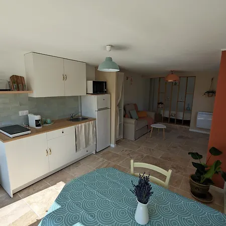 Сasa de vacaciones Maison Paisible Au Bord Du